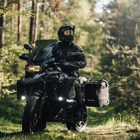 RIDING GEAR